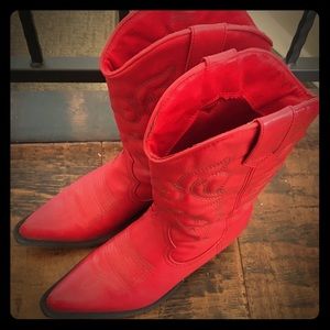 🐄 Red cowgirl boots 🐄